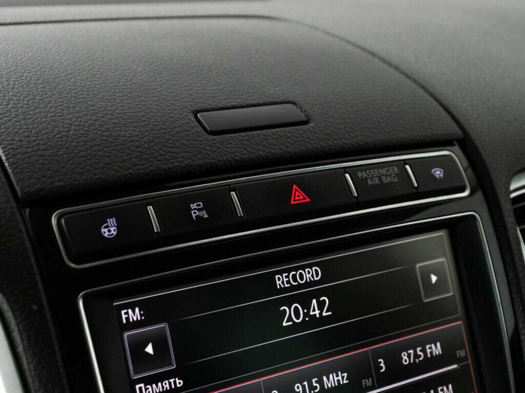 Volkswagen Touareg, 2016 Фото №16