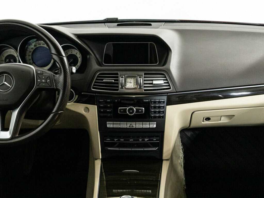 Mercedes-Benz E-Класс 250, 2014 Фото №14