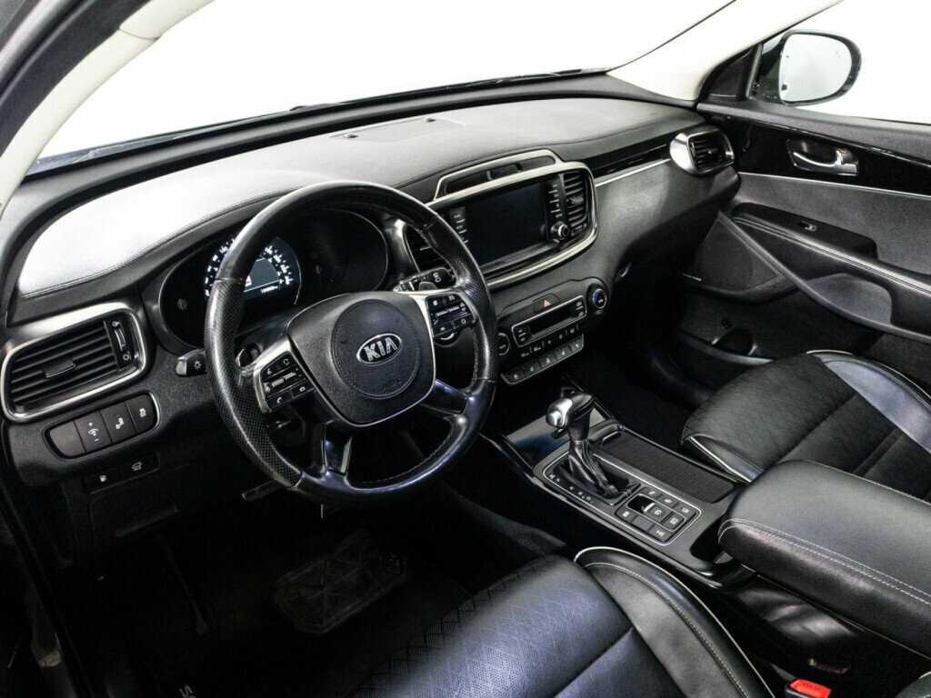 Kia Sorento, 2018 Фото №11