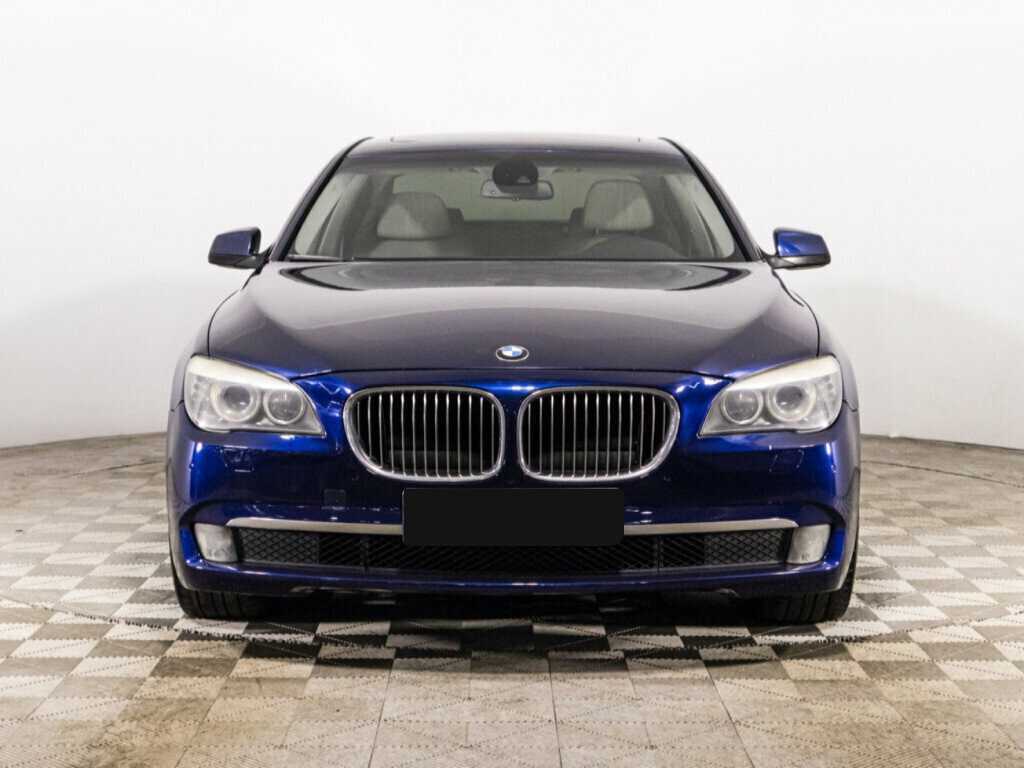 BMW 7 серии 740i, 2012 Фото №2