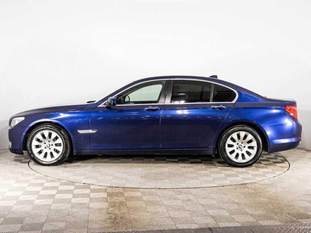 BMW 7 серии 740i, 2012 Фото №8