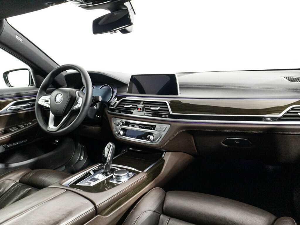 BMW 7 серии Long 730Ld xDrive, 2016 Фото №9