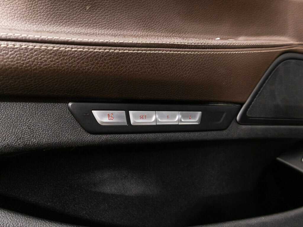 BMW 7 серии Long 730Ld xDrive, 2016 Фото №23