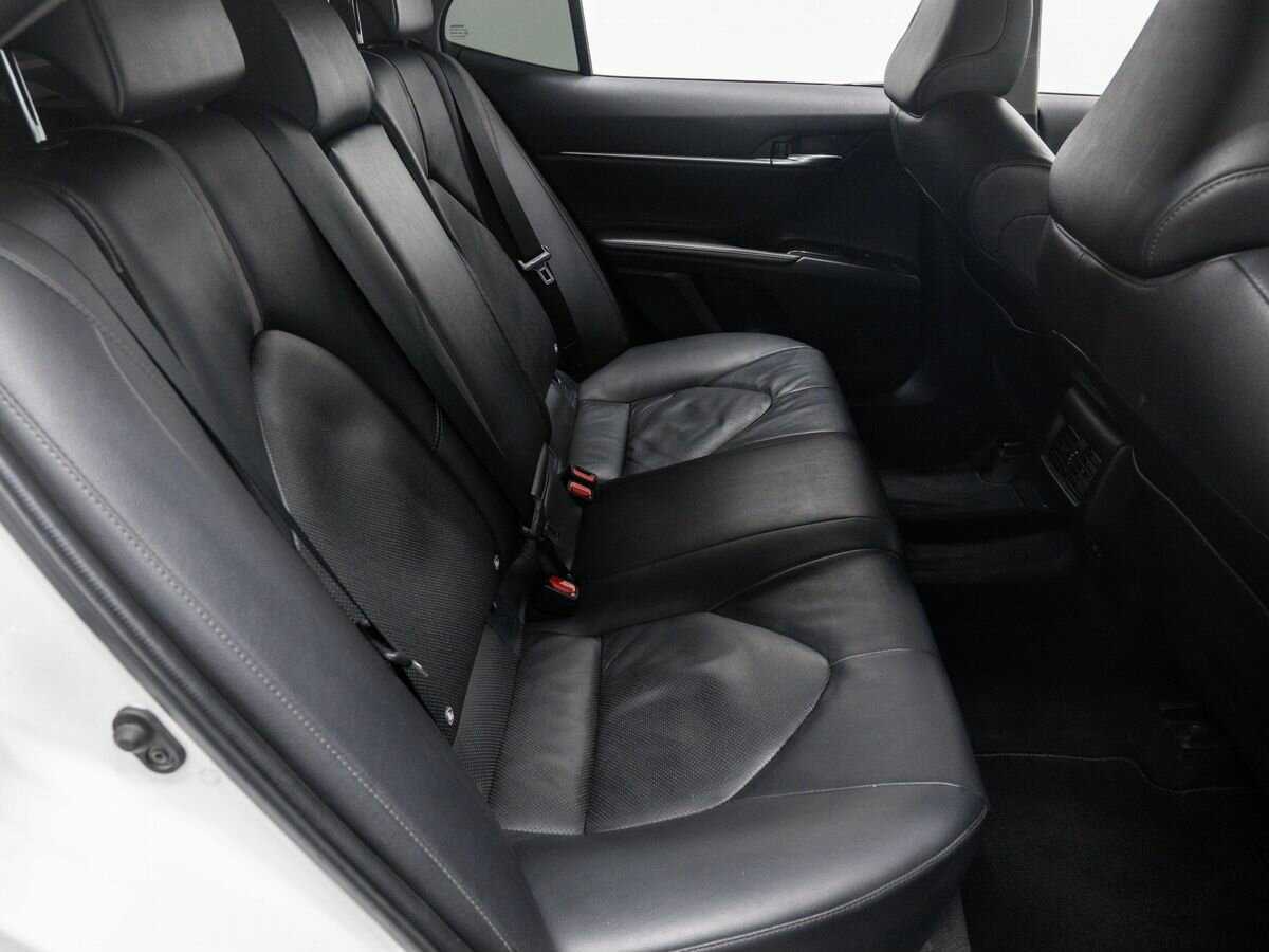 Toyota Camry, 2022 Фото №10
