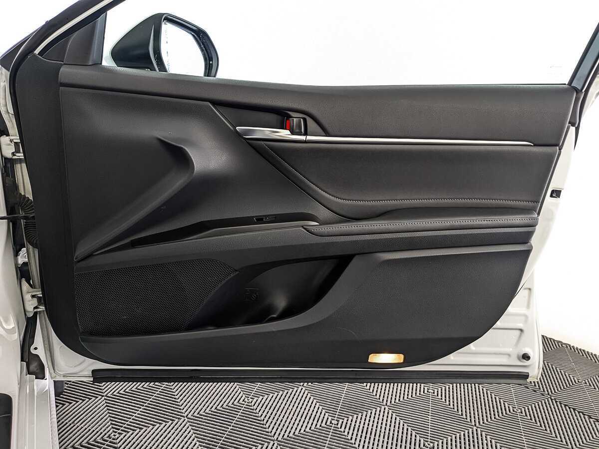 Toyota Camry, 2021 Фото №25