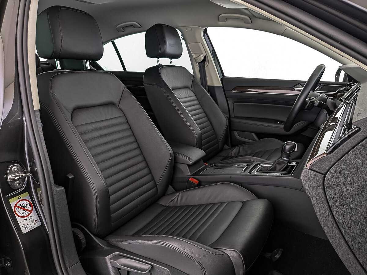 Volkswagen Passat, 2019 Фото №24