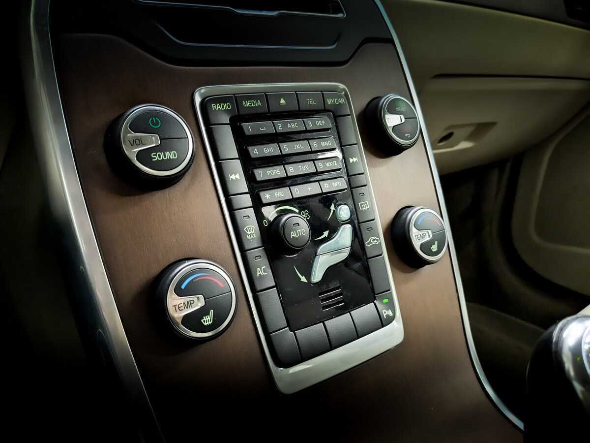 Volvo S80, 2013 Фото №26