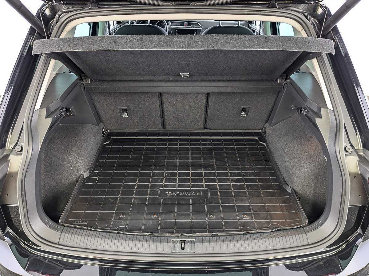 Volkswagen Tiguan, 2018 Фото №10