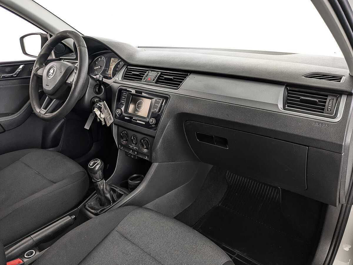 Skoda Rapid, 2017 Фото №13