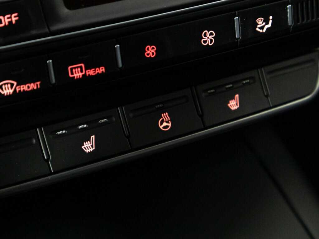 Kia Sorento, 2019 Фото №21