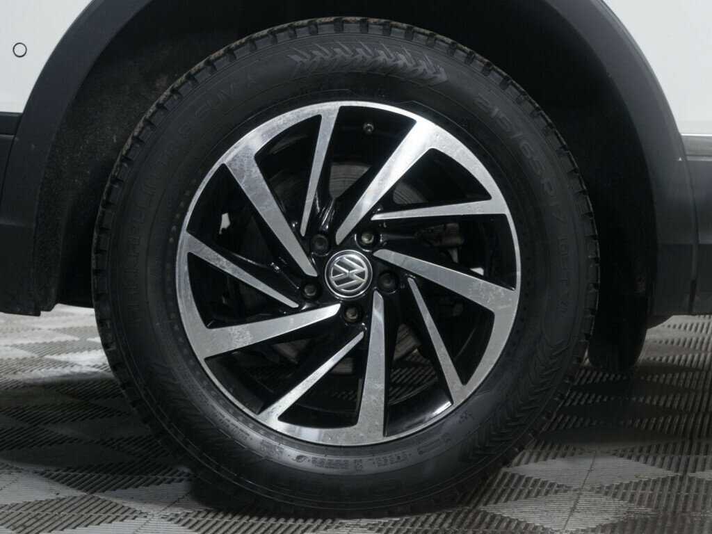 Volkswagen Tiguan, 2018 Фото №18