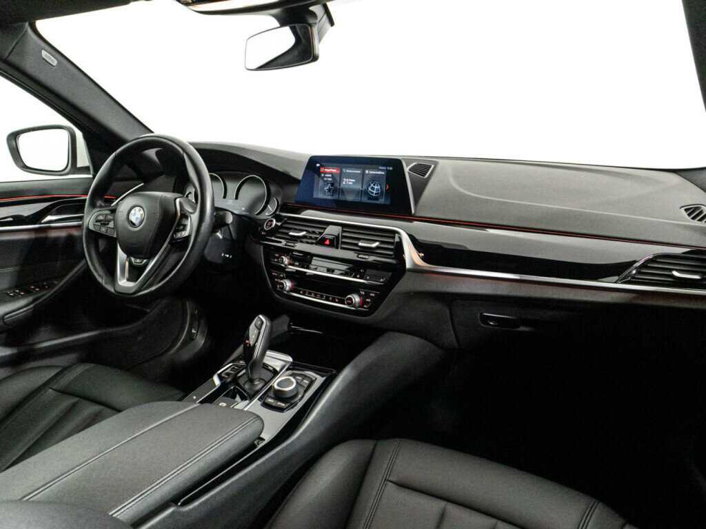 BMW 5 серии 520i, 2020 Фото №9