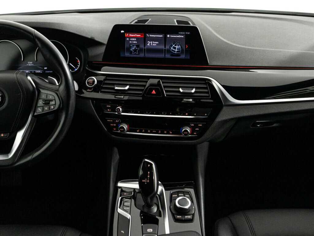 BMW 5 серии 520i, 2020 Фото №14