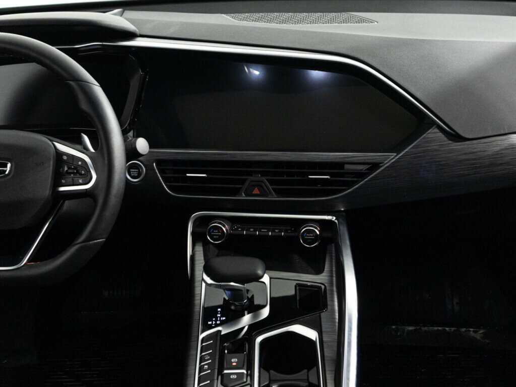 Geely Tugella, 2023 Фото №14