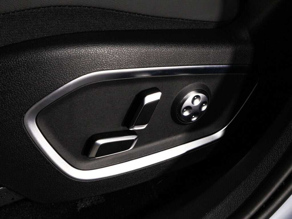 Geely Tugella, 2023 Фото №17