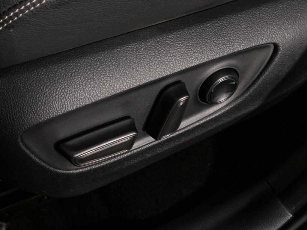 Toyota RAV4, 2020 Фото №15