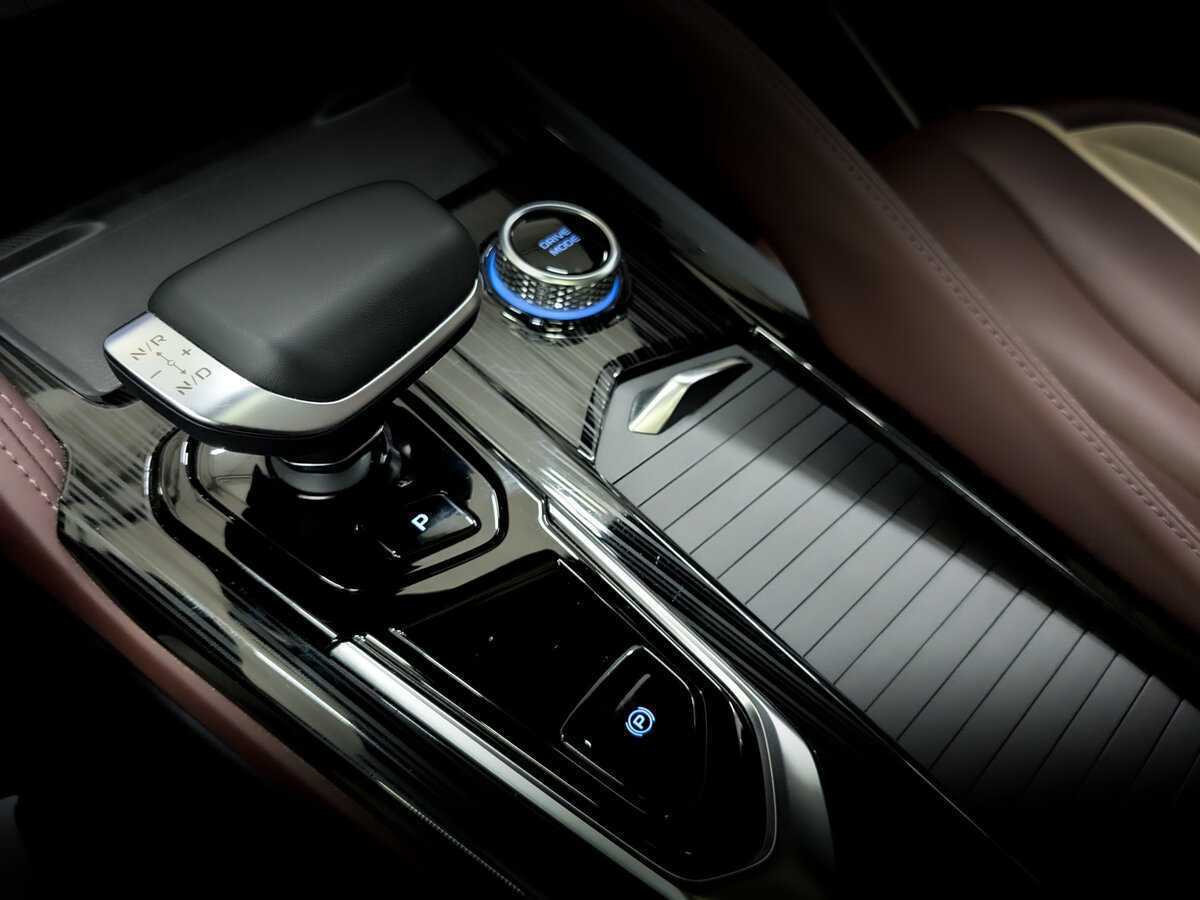 Geely Monjaro, 2023 Фото №28