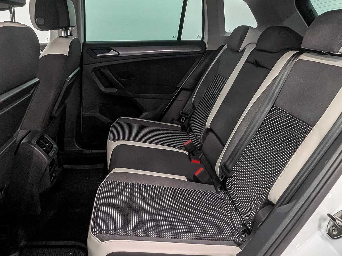 Volkswagen Tiguan, 2020 Фото №18