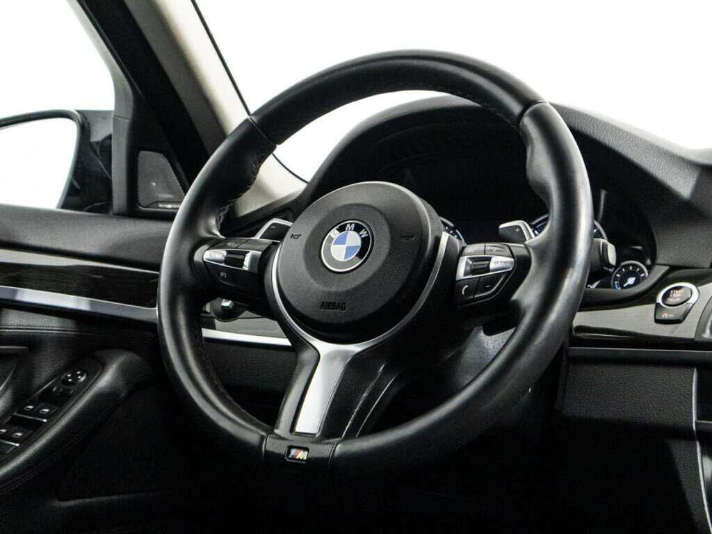 BMW 5 серии 530d xDrive, 2016 Фото №27