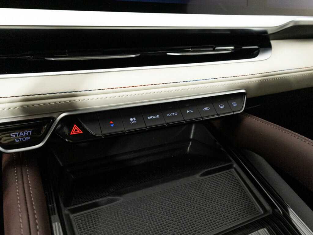 Geely Monjaro, 2023 Фото №17