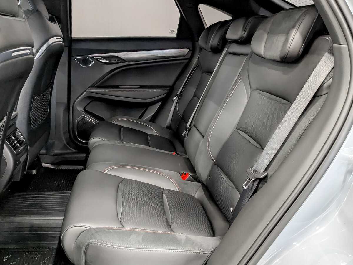 Geely Tugella, 2023 Фото №12
