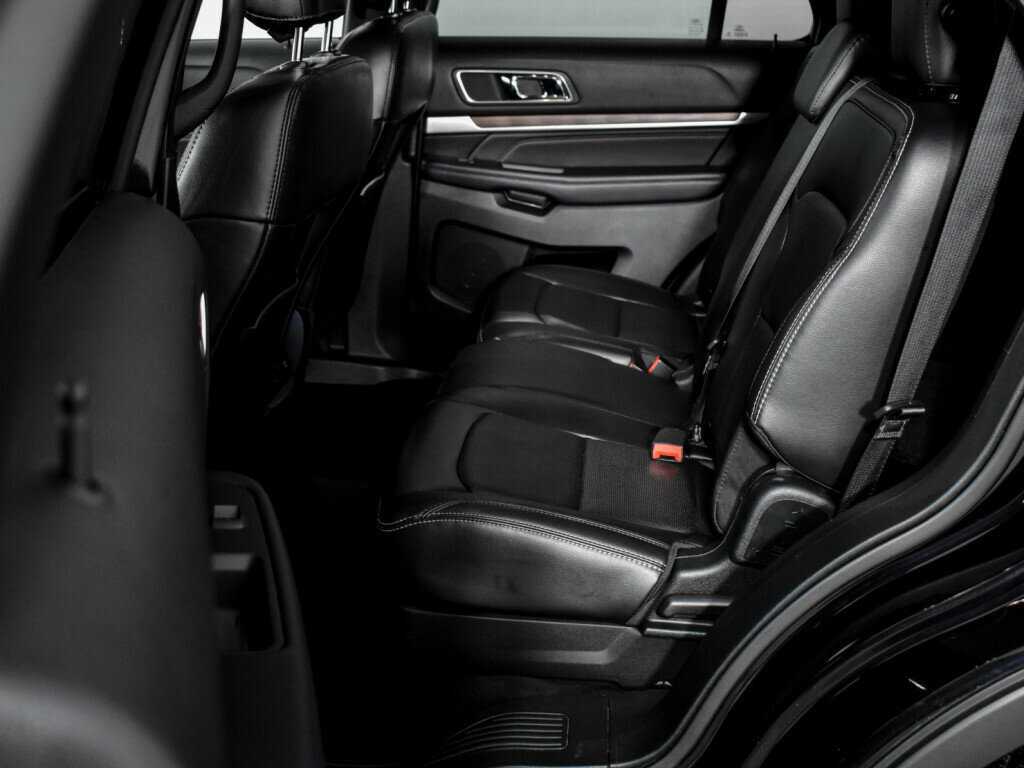 Ford Explorer, 2019 Фото №9