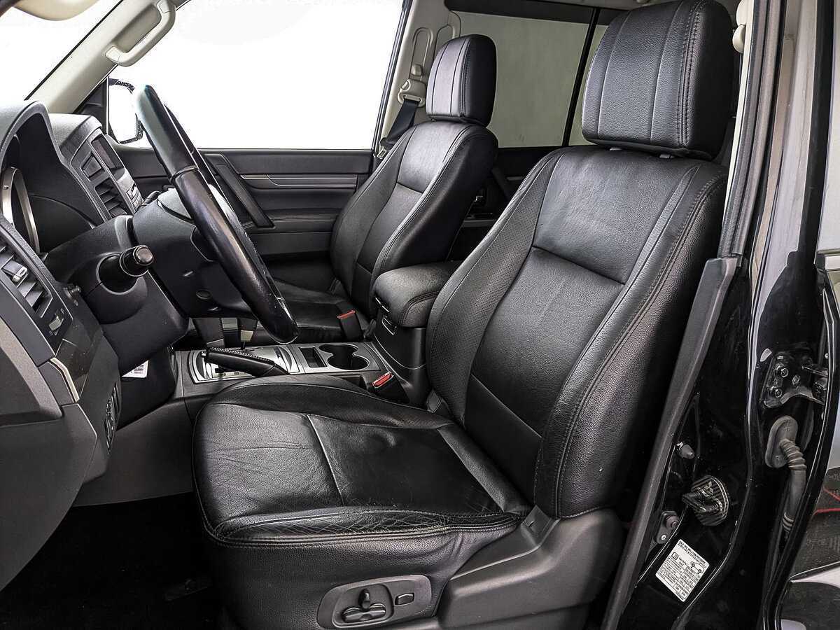 Mitsubishi Pajero, 2013 Фото №20