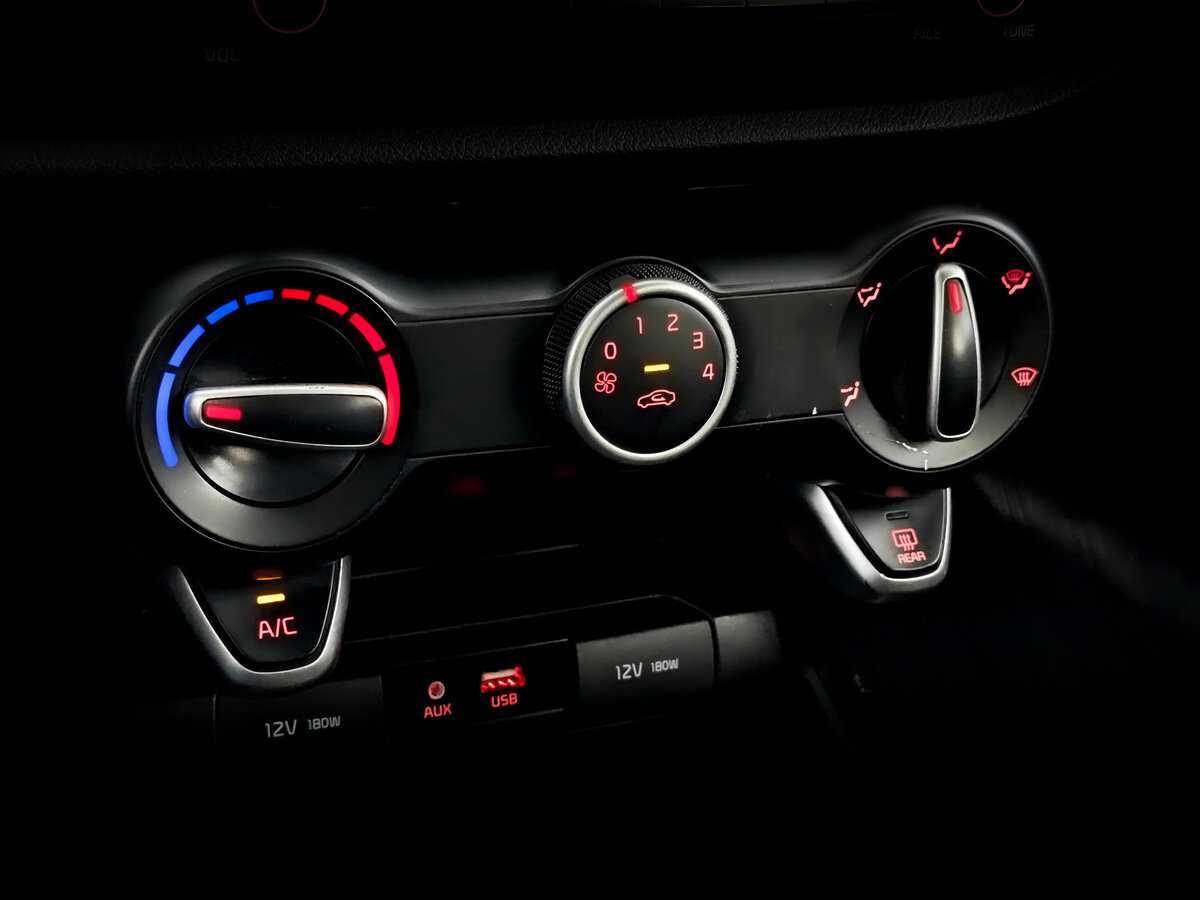 Kia Rio X-Line, 2020 Фото №23