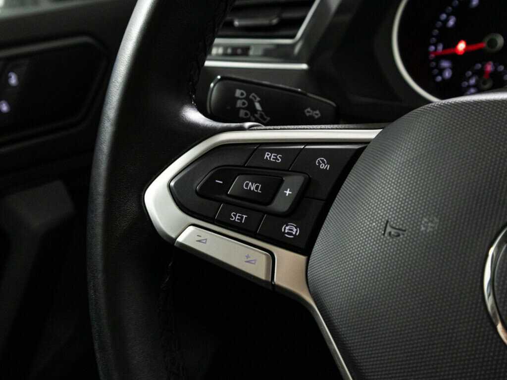Volkswagen Tiguan, 2021 Фото №20