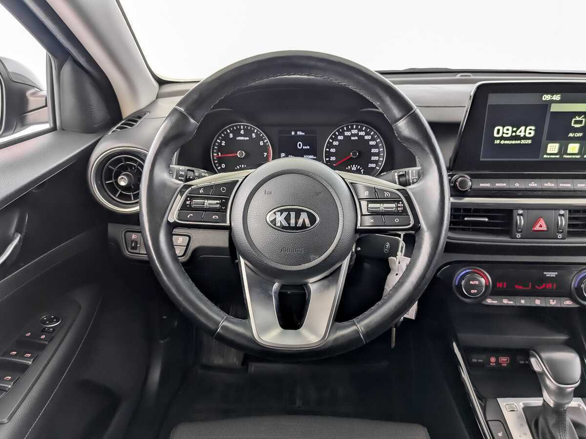 Kia Cerato, 2021 Фото №21