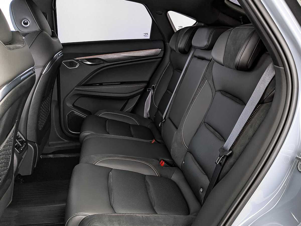 Geely Tugella, 2023 Фото №18