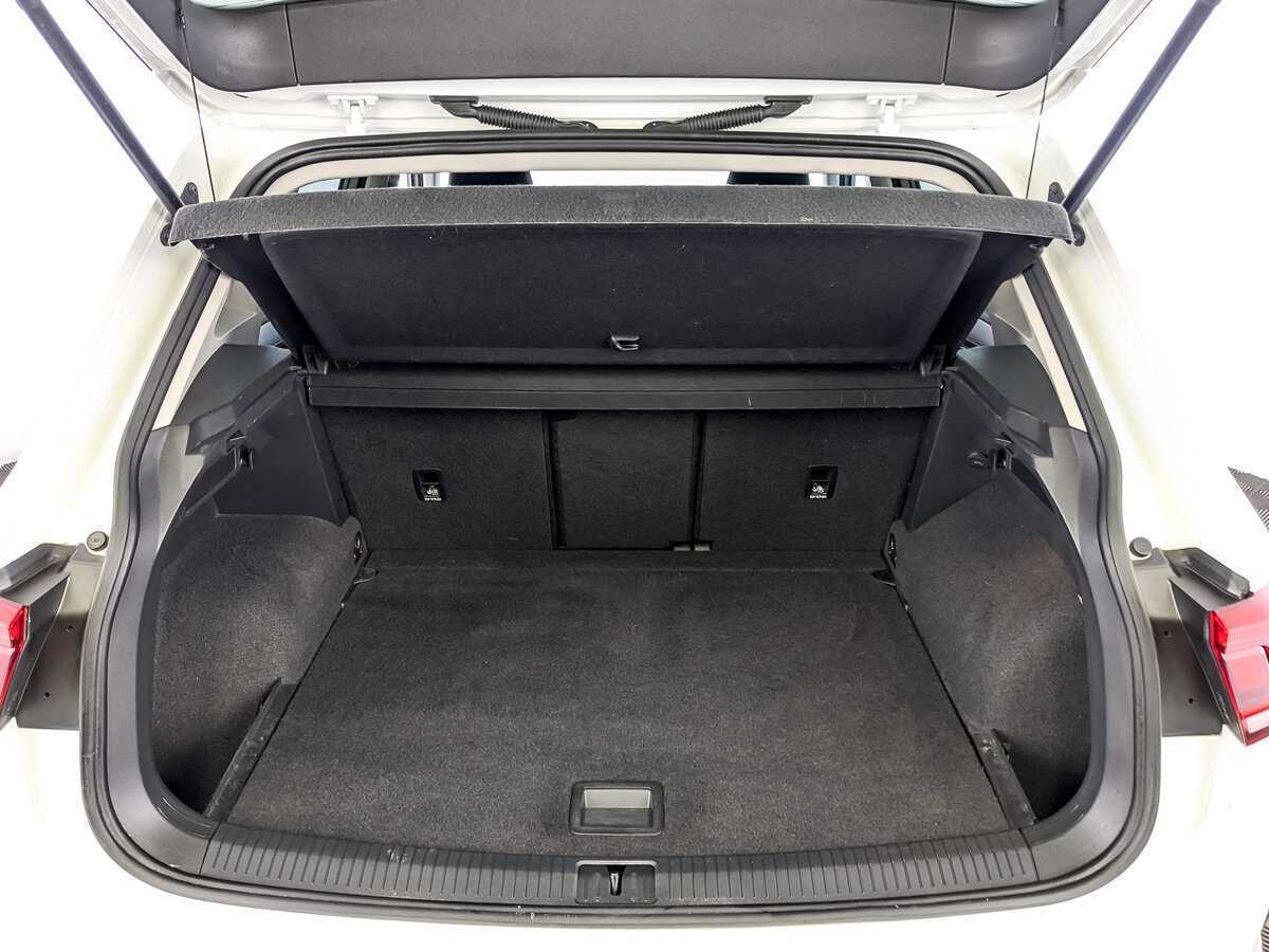 Volkswagen Tiguan, 2020 Фото №10