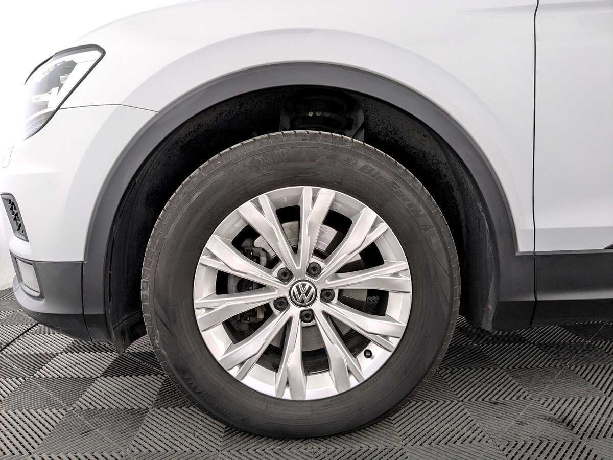 Volkswagen Tiguan, 2020 Фото №18