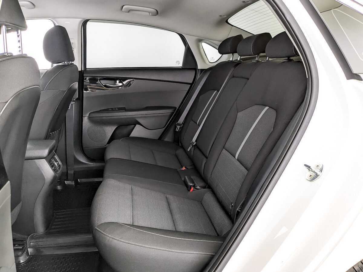Kia Cerato, 2021 Фото №12