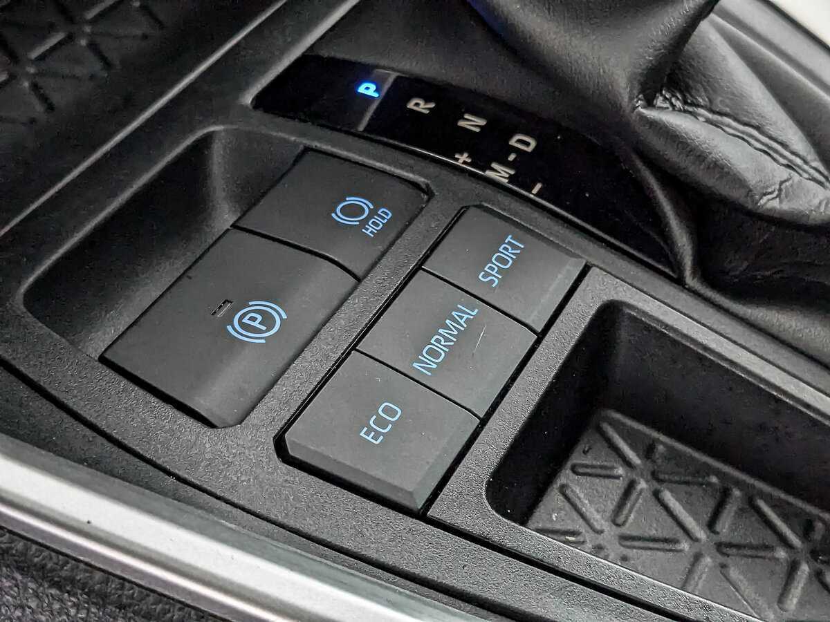 Toyota RAV4, 2021 Фото №23