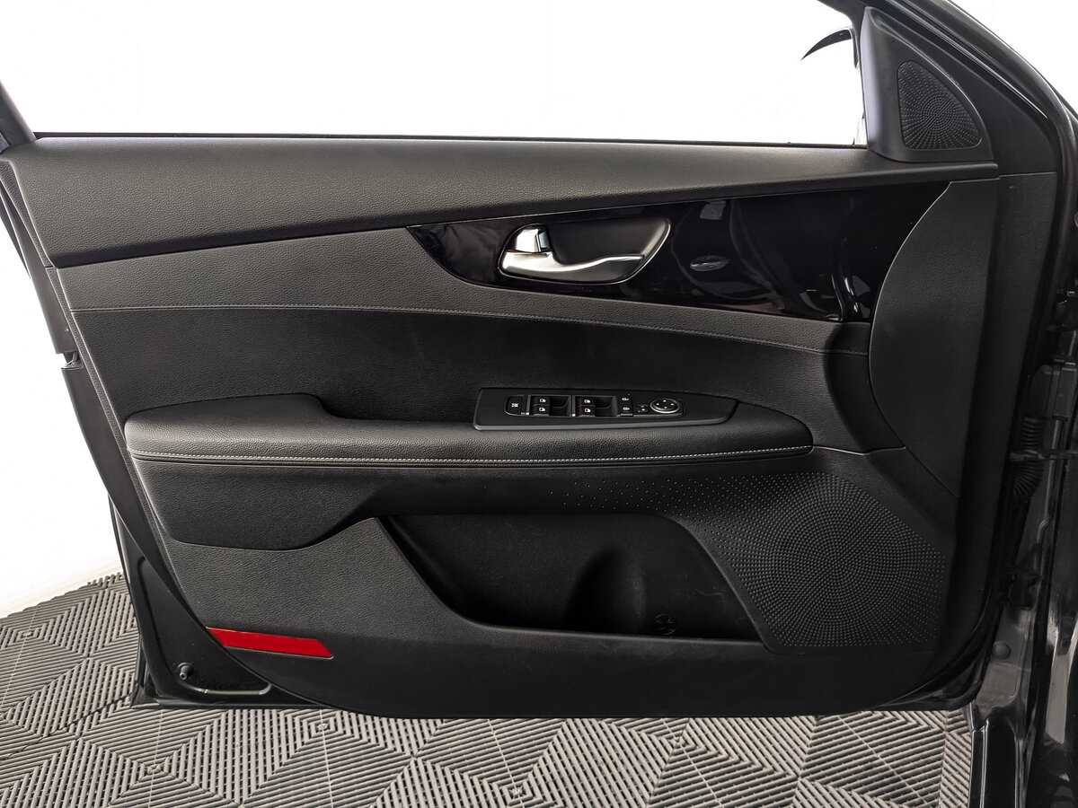 Kia Cerato, 2020 Фото №19