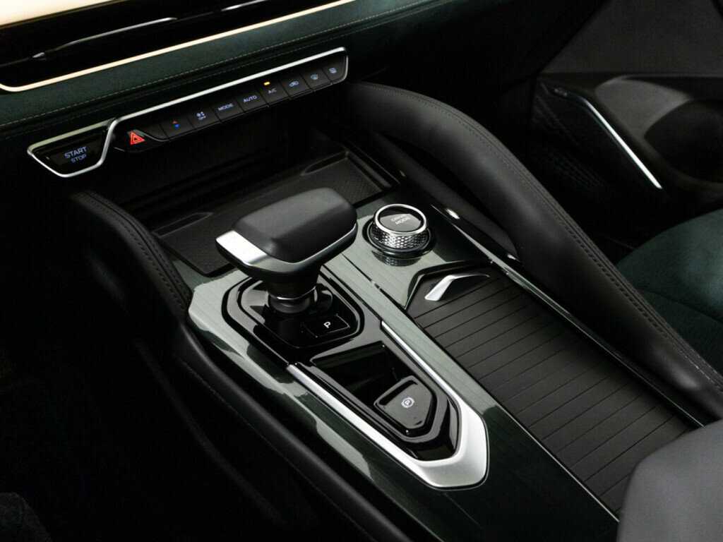 Geely Monjaro, 2023 Фото №17