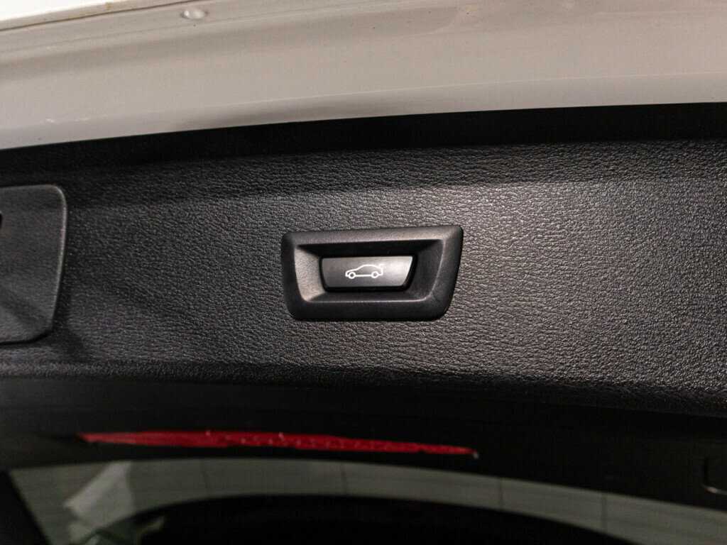 BMW X1 20i xDrive, 2019 Фото №15