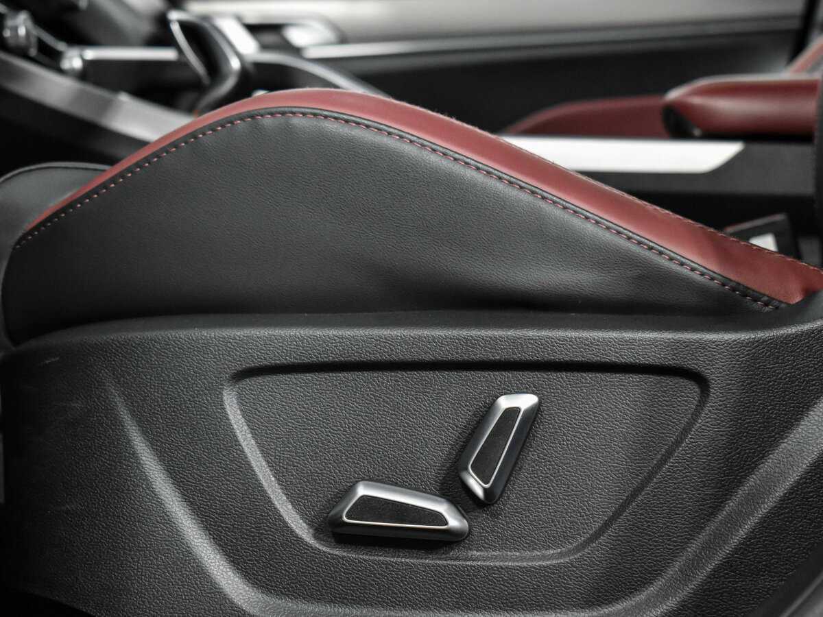 Geely Coolray, 2021 Фото №11