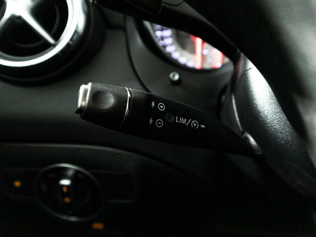 Mercedes-Benz CLA 200, 2015 Фото №17