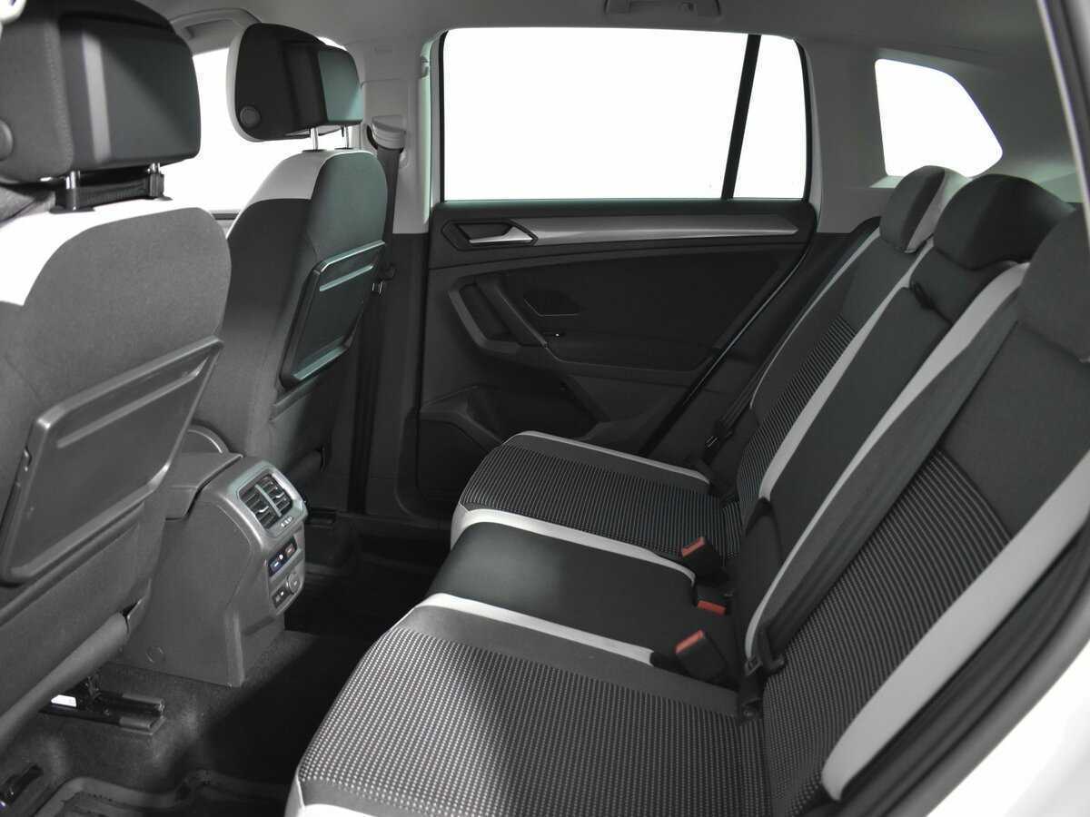 Volkswagen Tiguan, 2019 Фото №11