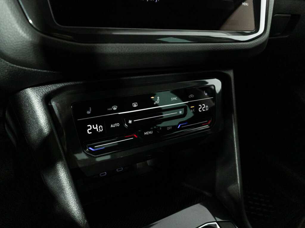 Volkswagen Tiguan, 2021 Фото №19