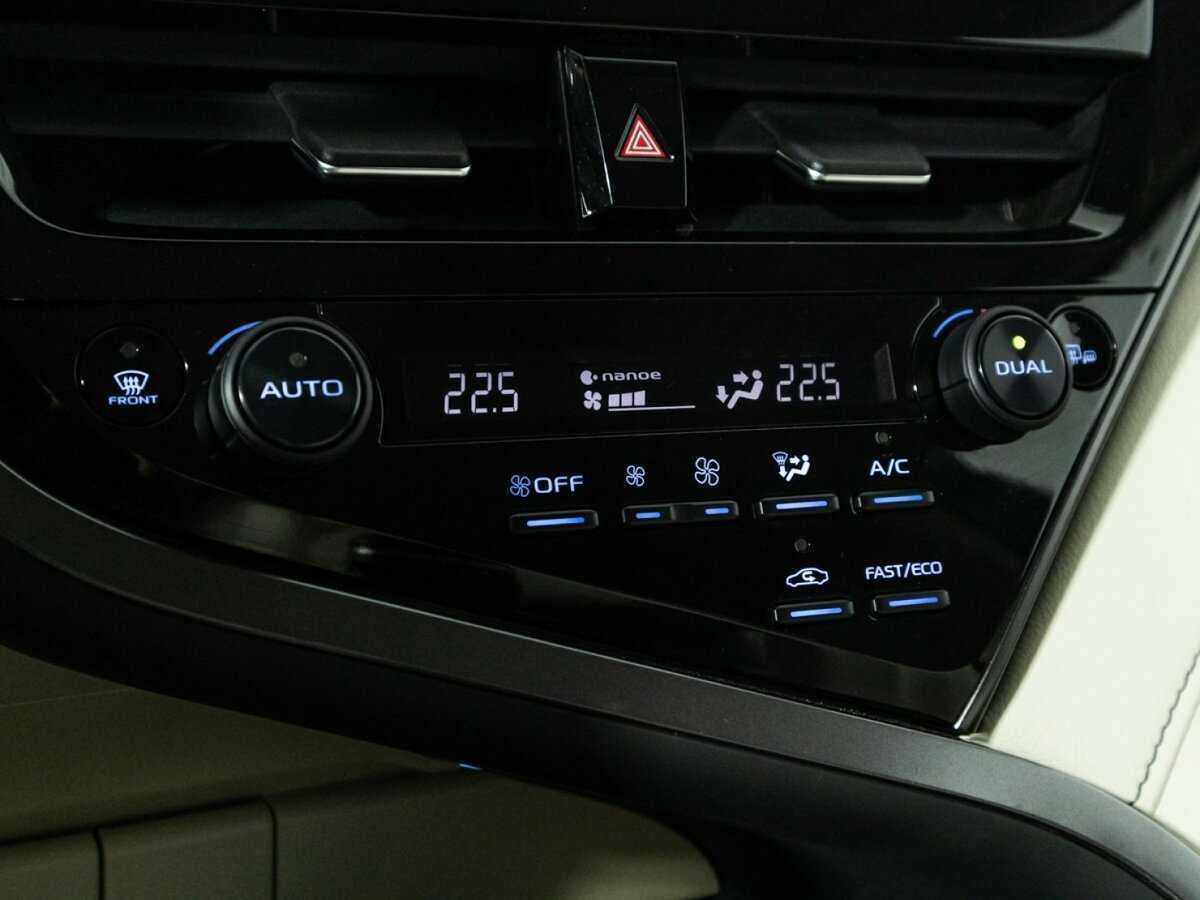 Toyota Camry, 2021 Фото №18