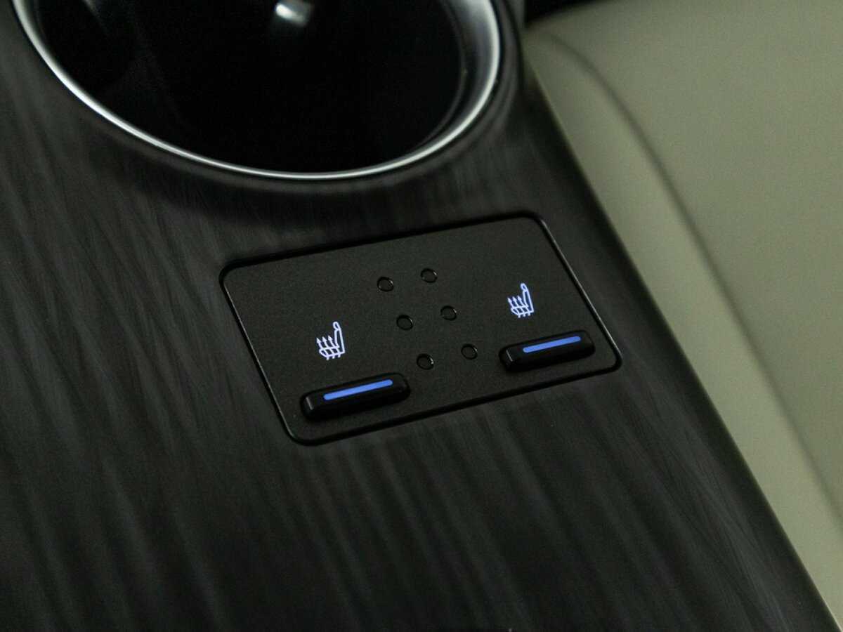 Toyota Camry, 2021 Фото №19