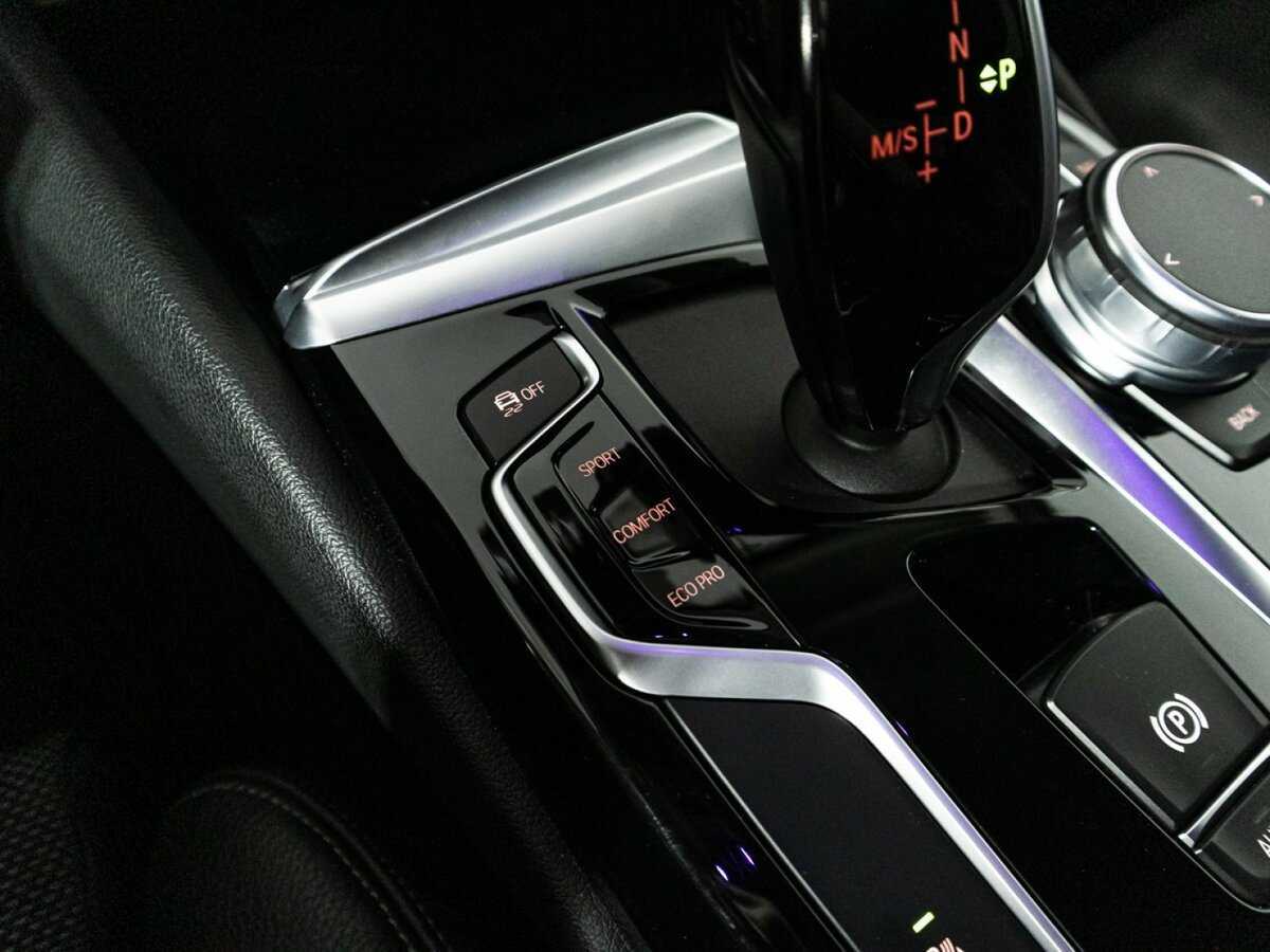 BMW 5 серии 520d, 2019 Фото №20