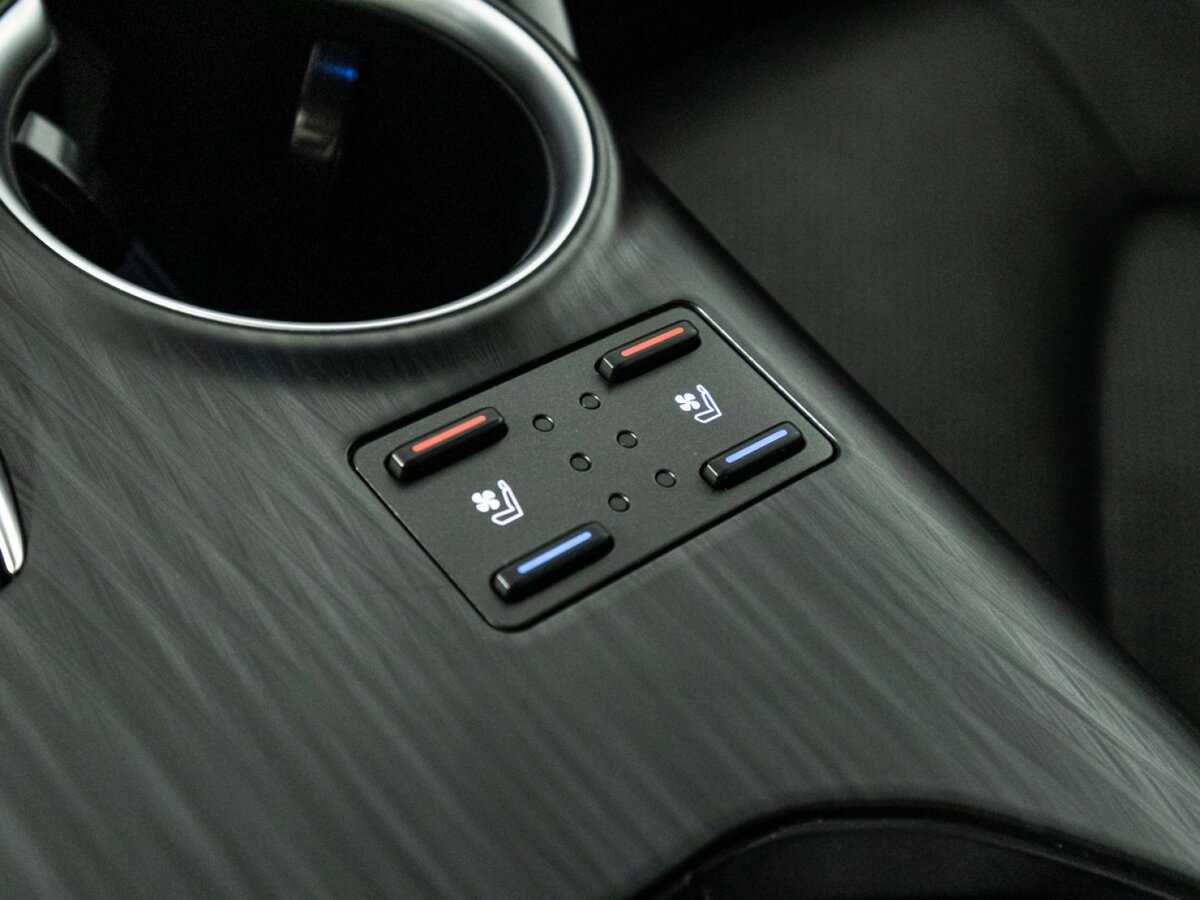 Toyota Camry, 2021 Фото №25