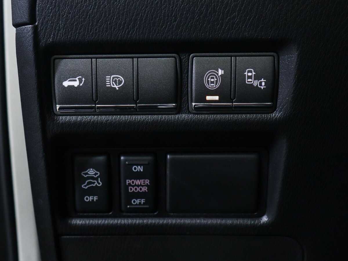 Nissan Patrol, 2014 Фото №20