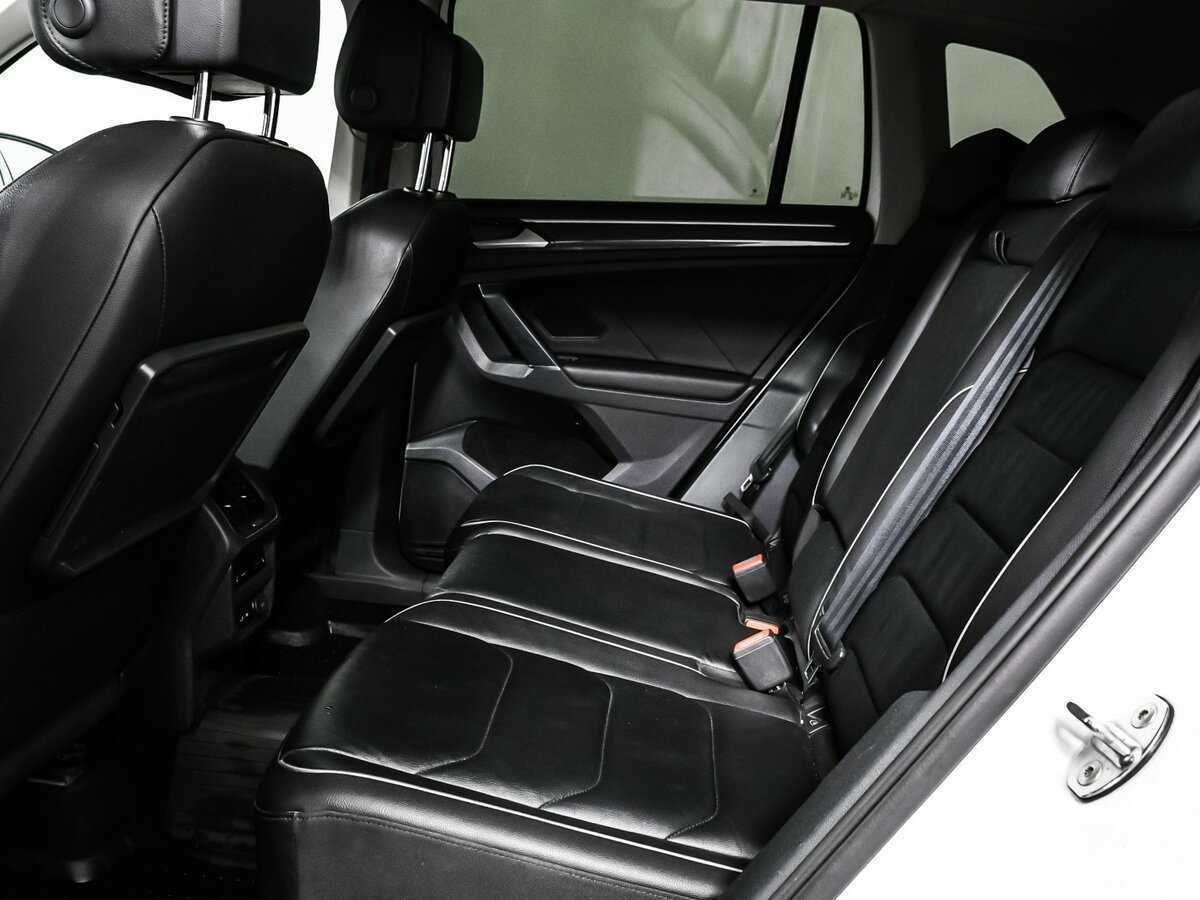 Volkswagen Tiguan, 2018 Фото №13