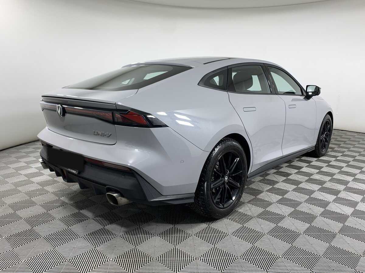 Changan UNI-V, 2023 Фото №5