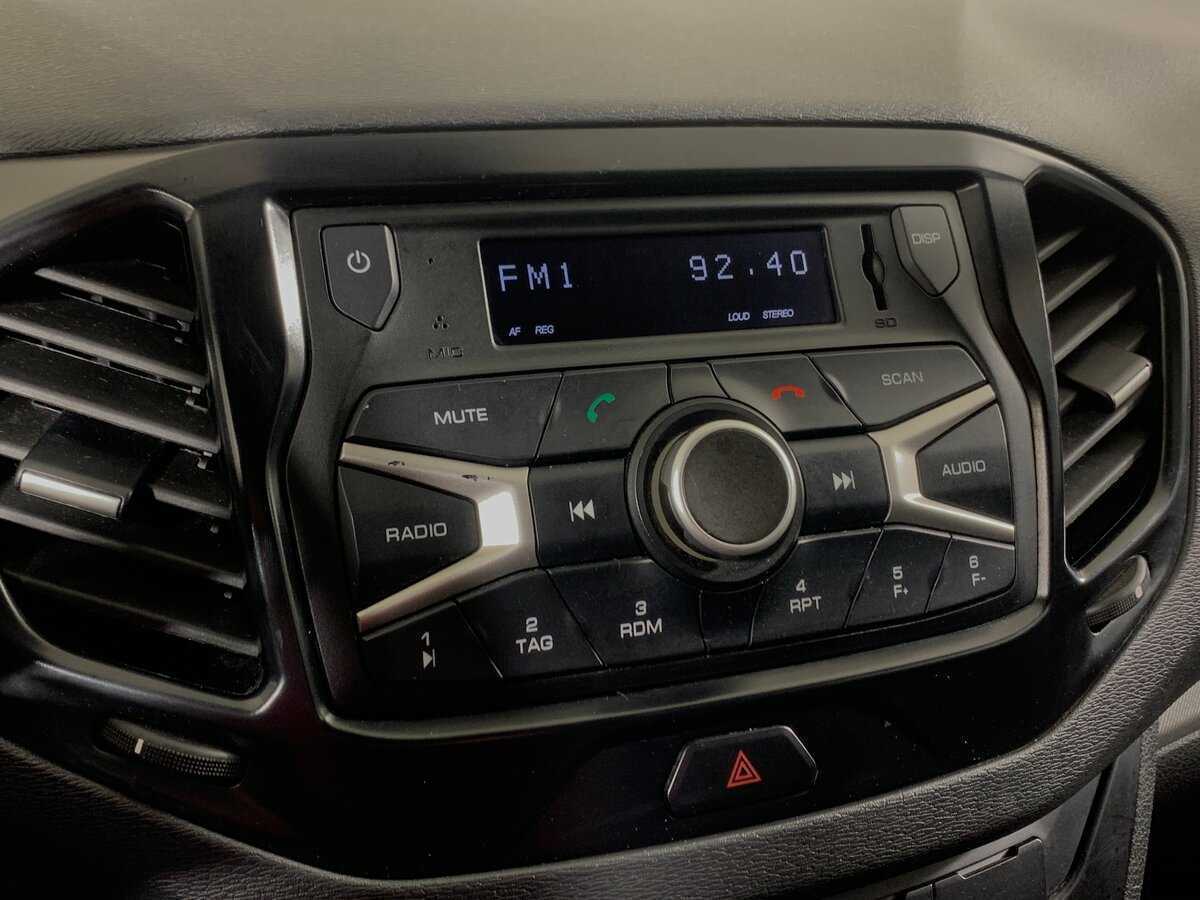 Lada (ВАЗ) Vesta, 2019 Фото №16